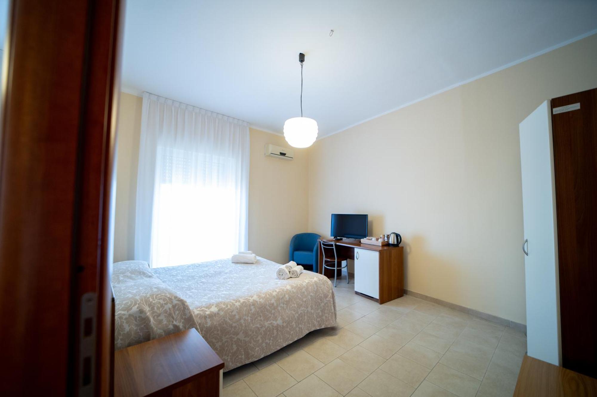 Hotel Parnaso Trebisacce Kültér fotó